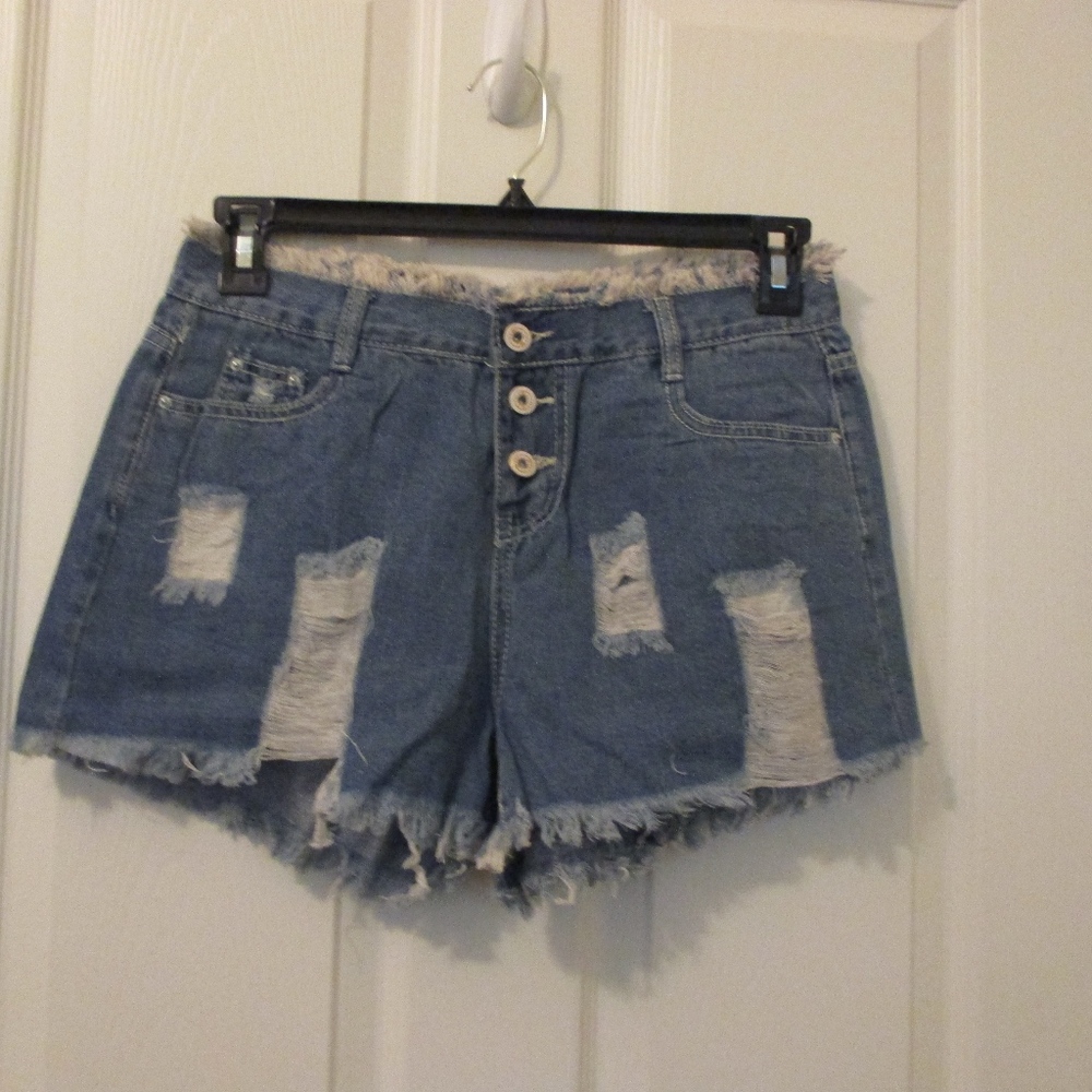 NWT - FASHION denim shorts - jr. sz XL